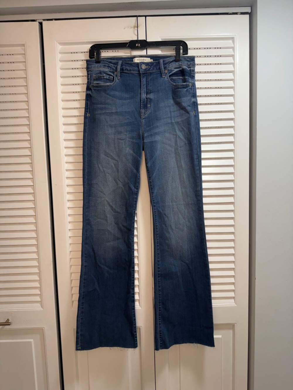 HIDDEN 
Women’s Blue Boot Cut Jeans - Classic Mid Wash